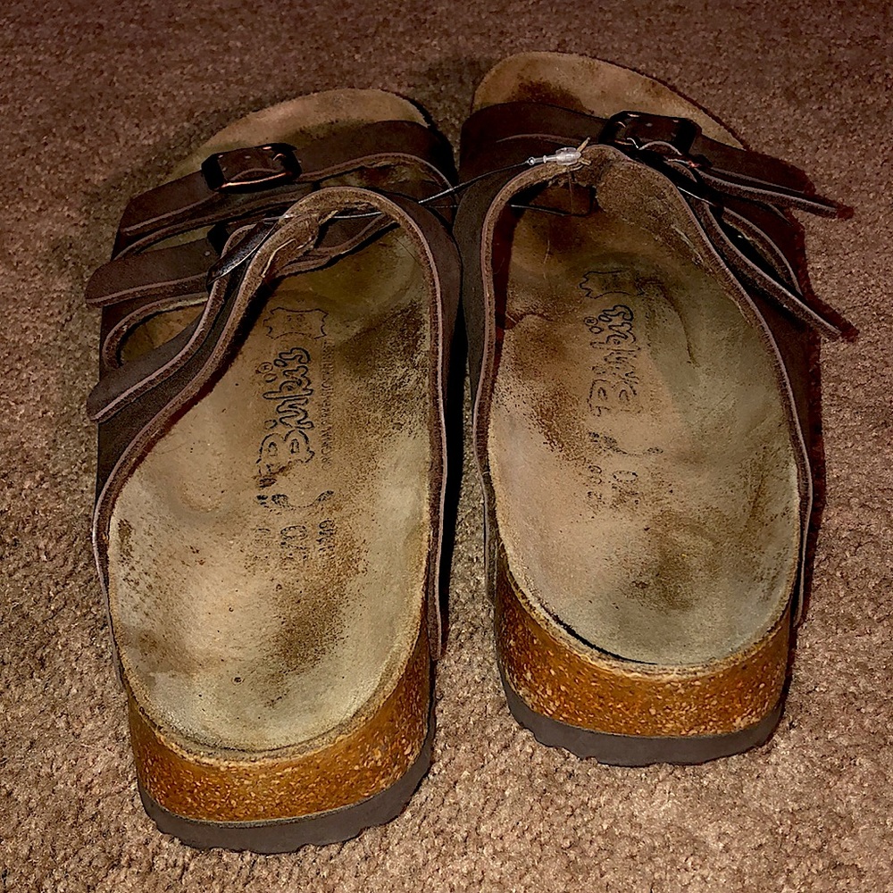 USED Brown Birken size 42 (PRICE IS NON-NEGOTIABLE)